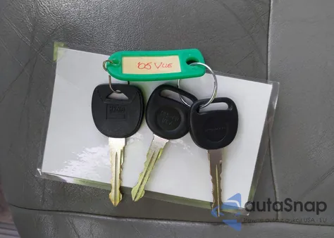 2005 Saturn Vue 4 Cyl from USA, damaged, VIN 5GZCZ23D25S840210